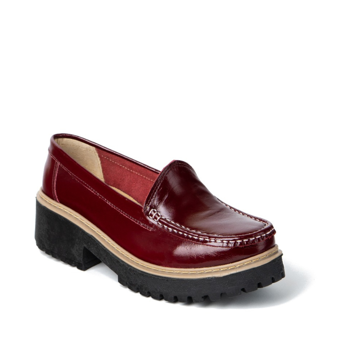 Mocasin cuero charol burdeo art 063