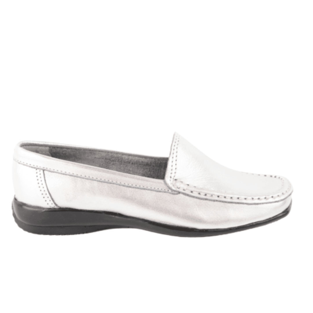 MOCASIN CUERO PLATA