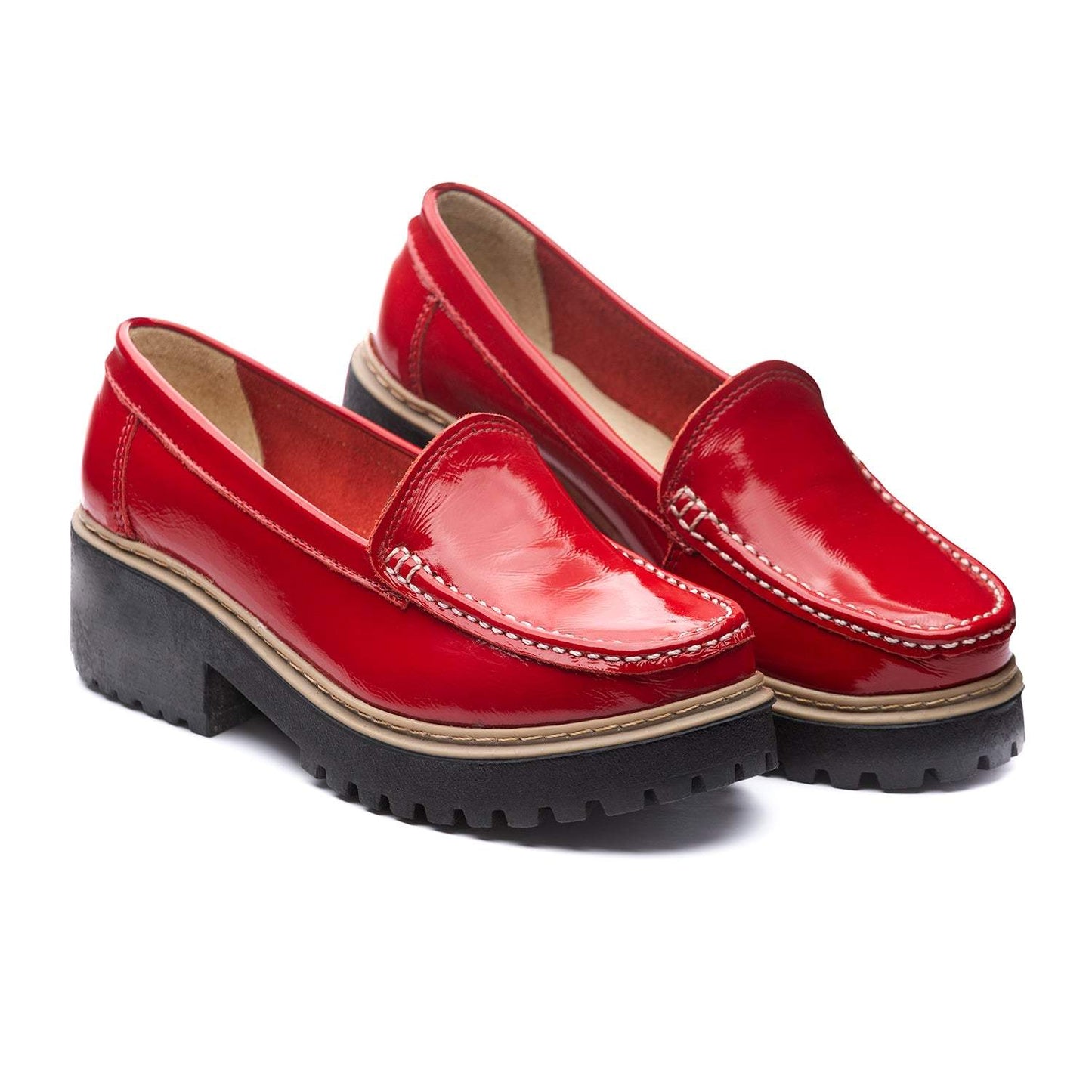 Mocasín de cuero charol rojo elegante y cómodo modelo ART 063