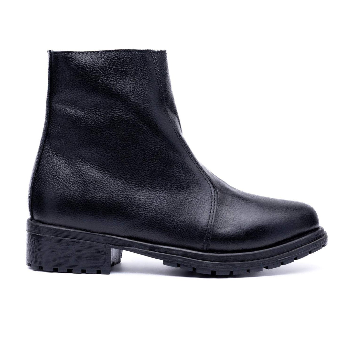 Botín Cuero Negro 019 de cuero hecho a mano en Chile, diseño moderno y cómodo para uso diario