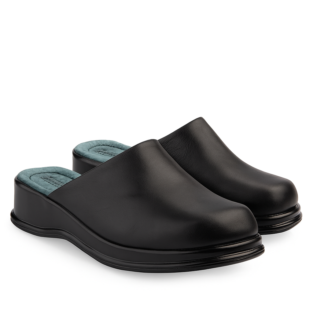 PUNTILLA CUERO NEGRA ART 203- Mocasines