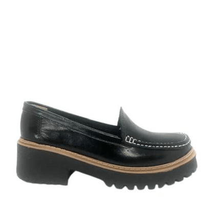 MOCASIN CUERO CHAROL NEGRO ART 063 - Mocasines