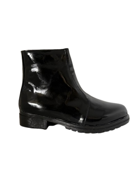 BOTIN CUERO CHAROL NEGRO ART 019