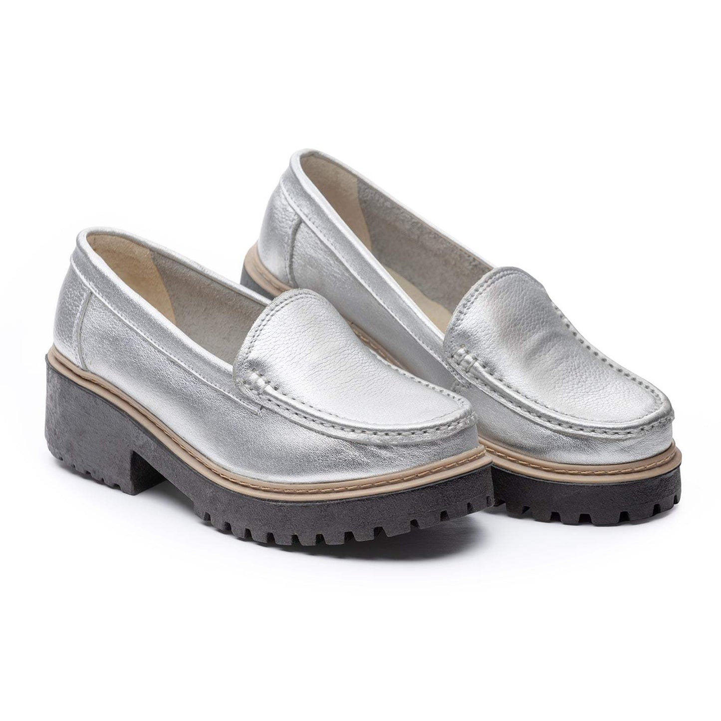 MOCASIN CUERO METALIZADO PLATA ART 063